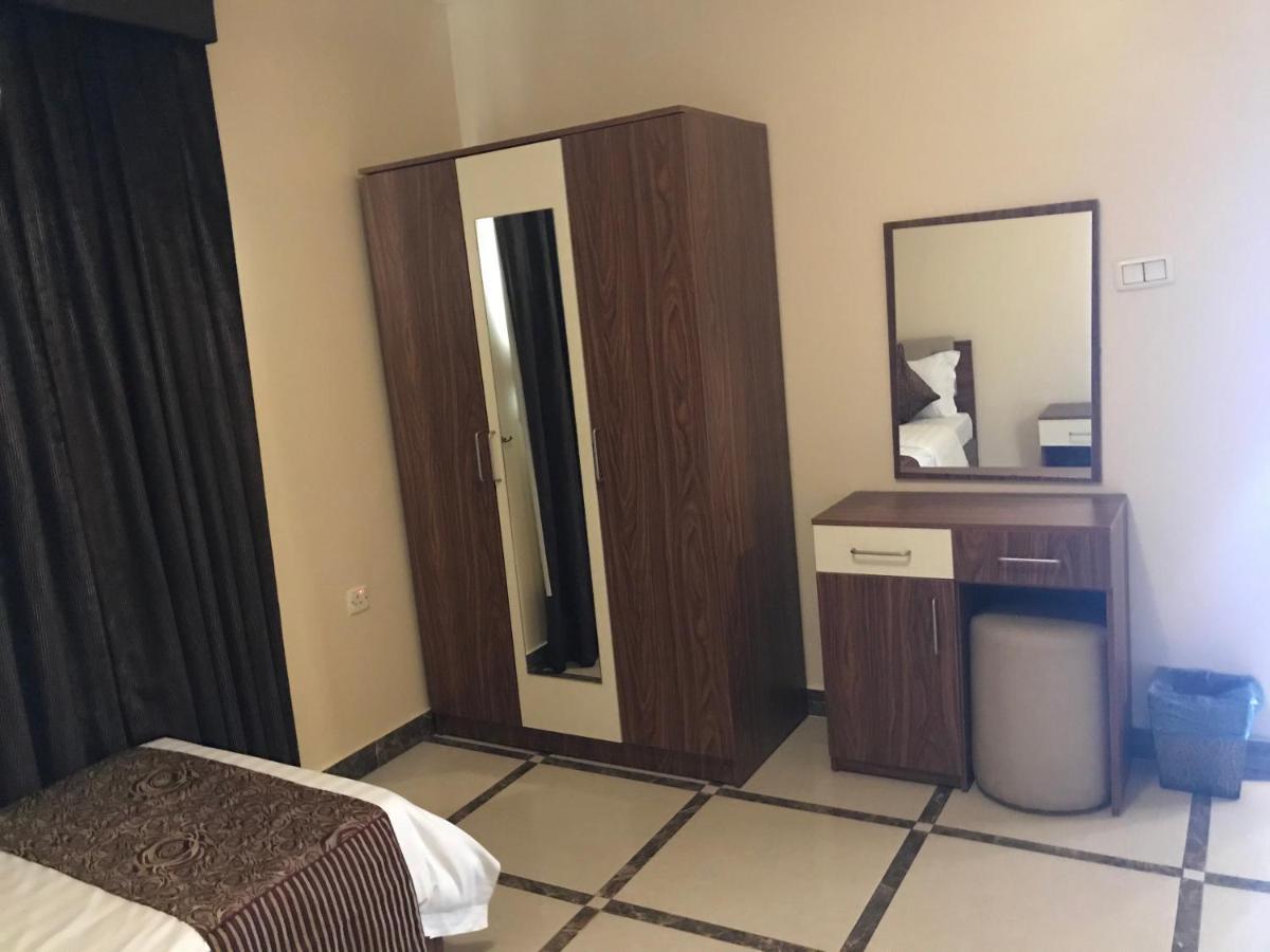 منتجع وشاليهات مورجان الشرق - للعائلات فقط - Dammam Bagian luar foto
